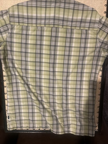 Kuhl Eluxur Shirt Mens Large Short Sleeve Button Plaid Green Outdoor Hiking - Picture 12 of 16