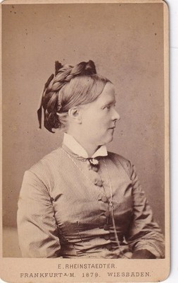 E. Rheinstaedter CDV - Damenportrait - Frankfurt / Wiesbaden 1880er