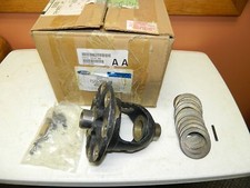 New Oem 2001-2011 Ford Explorer Ranger Rear End Differential Housing Assembly