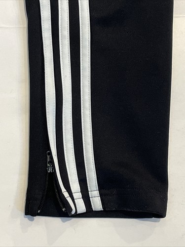 Adidas pants (Youth medium 11-12 yrs) slim fit - side pockets - Picture 2 of 16