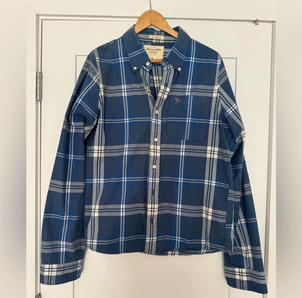 Abercrombie Fitch Bundle (Men's Sizes) View 4
