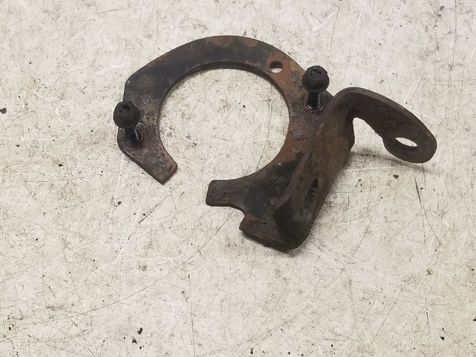 Jeep Wrangler TJ 2.5L Lower Steering Shaft Support Bearing Bracket