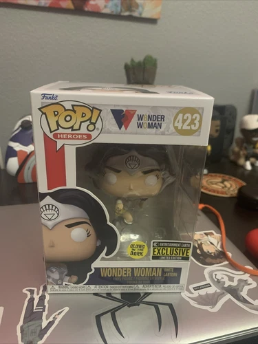 Funko Pop! Wonder Woman 80th Anniversary White Lantern Glow Exclusive Vinyl Figu