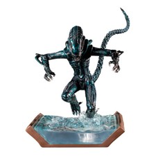 Aliens - Blue Alien Warrior Water Attack 1/6th Scale Diorama Statue