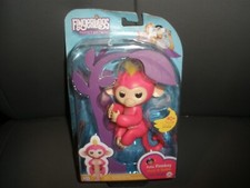 NEW FINGERLINGS Interactive Purple Finger Baby Monkey Mia with Bonus Stand N17 