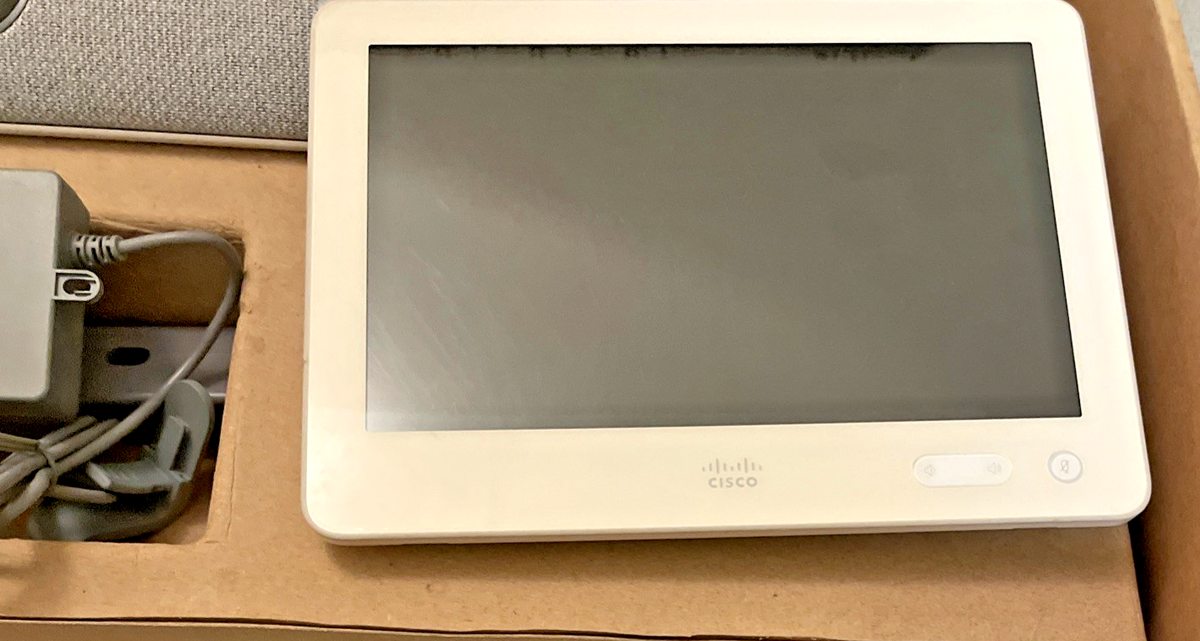CISCO TTC7-23 Webex Room Kit CS-KIT-S-UNIT w/Touch 10 TTC5-09