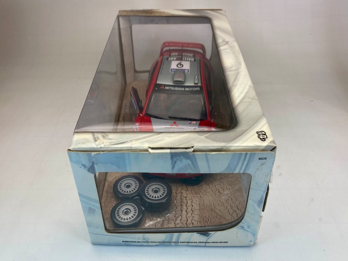 1:18 Hot Wheels Mitsubishi Lancer WRC Panizzi Sweden Rally B6228