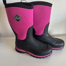 Girls Muck Boots Sz 4 Pink & Black 