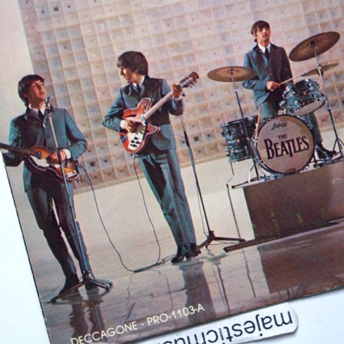 RARE PHOTO COVER VINTAGE BEATLES LIKE DREAMERS DO 7" COLOR VINYL 45 EX RARE