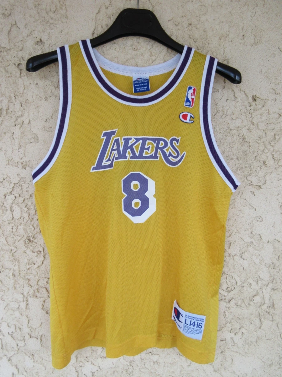 Voici le prix d'un maillot de Kobe Bryant, porté lorsqu'il était débutant : vendu aux enchères