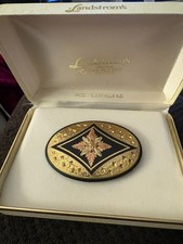 Landstrom&rsquo;s Black Hills Gold Oval Belt Buckle &ndash; 10K Gold Trim &ndash; Western Style