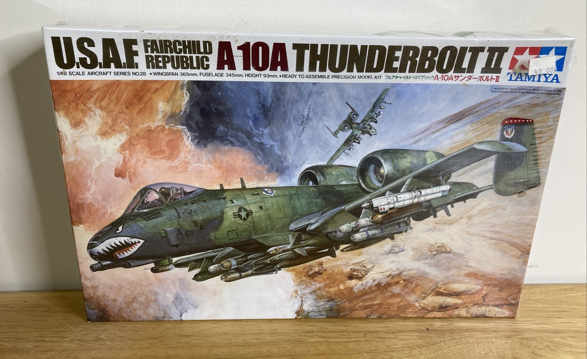 Tamiya 61028 Fairchild Republic A10A Thunderbolt II 1/48