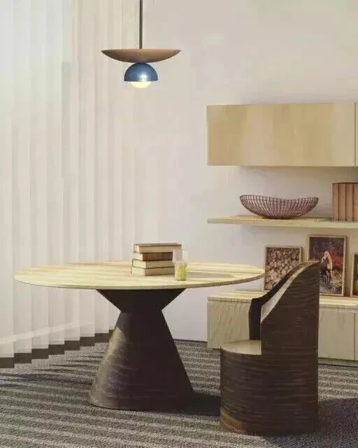 Lámpara de araña colgante Mid Century moderna de techo de latón Sputnik. Foto 4 de 4