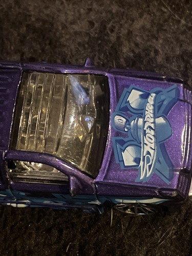 Hot Wheels Boom Box Maroon Toy SUV Gold Interior Flames 2002 Malaysia - Picture 3 of 17