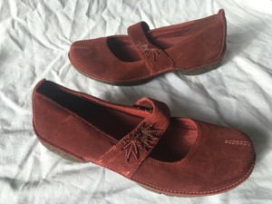 clarks air cushion shoes