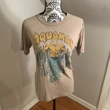 Aquaman DC Superhero Junk Food Graphic T Shirt Size Med. 