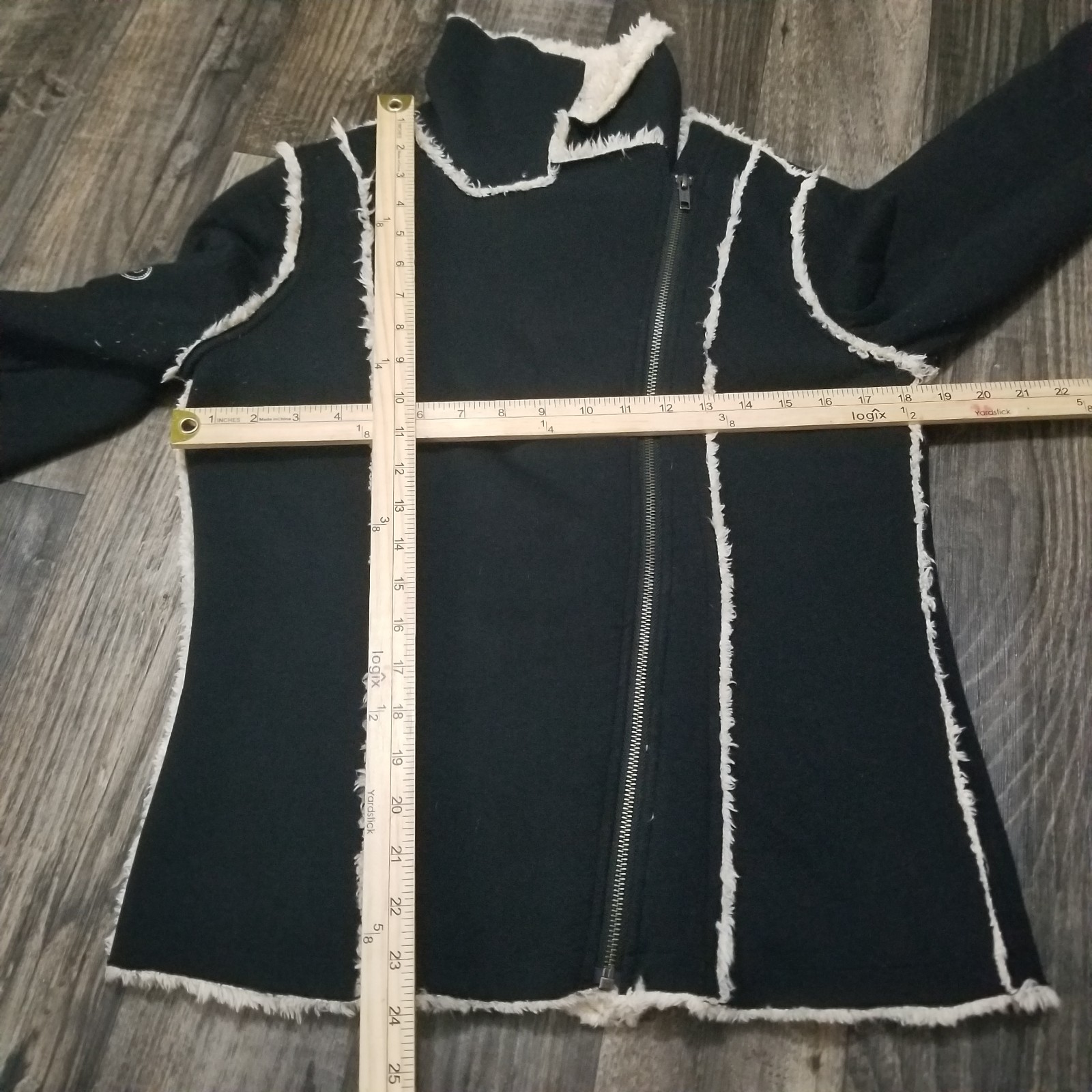 Picture 6 of 12