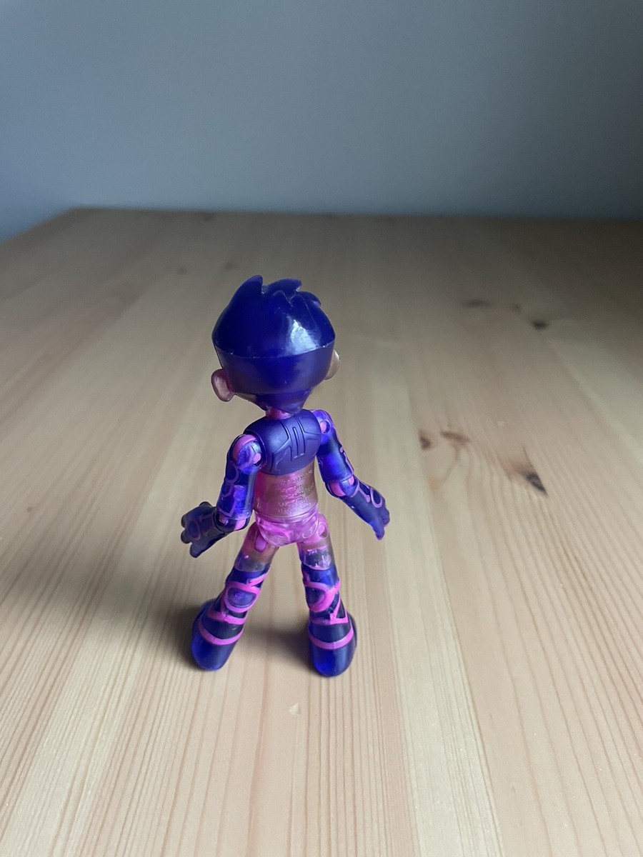 2017 Playmates Toys Ben 10 Glitch Ben Tennyson 4” Purple Action