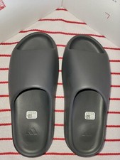BRAND NEW Adidas Yeezy Slides Granite ID4132 Men's Size 12 Gray With Box