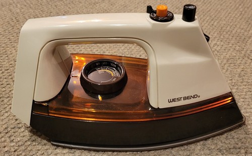 Vintage West Bend Freestyle Cordless Iron 6008 - NOB - Picture 3 of 17
