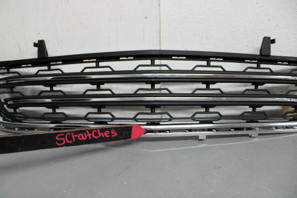 2013 2014 2015 2016 2017 CHEVROLET TRAVERSE LOWER FRONT GRILLE Foto 4 de 4