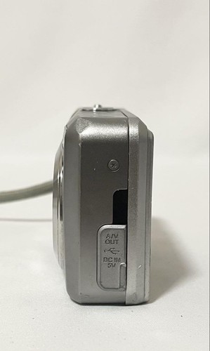 Used FUJIFILM Finepix F31fd digital camera - Picture 6 of 11