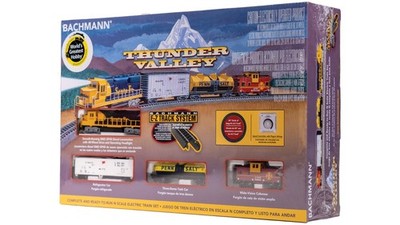 N Bachmann 24013 Thunder Vally Santa Fe GP40 Train Set