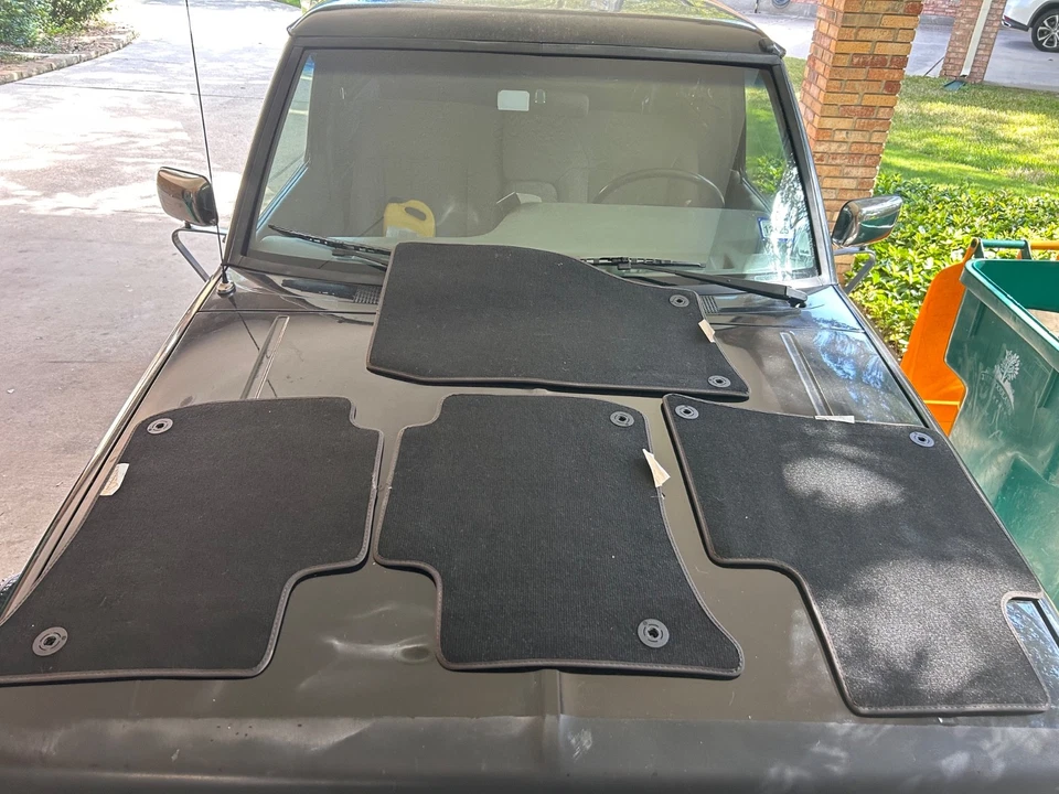 Alfombrillas Volkswagen Touareg 2013 OEM *como nuevas* Foto 2 de 2