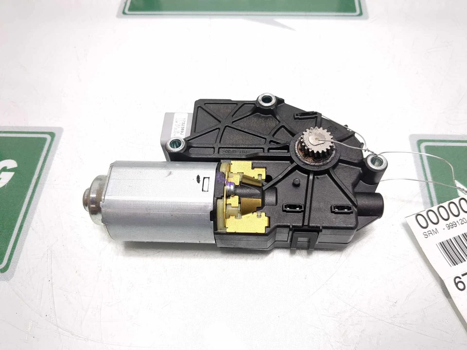 14 15 16 17 18 19 20 21 Land Rover RANGE ROVER SPORT Sun Roof Motor - Image 2 of 4