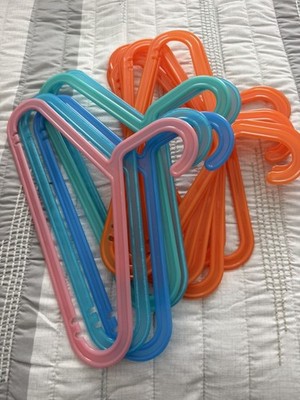 Lot of 40 IKEA BAGIS Anna Efverlund Children Kid Plastic Colored 12'' Hangers