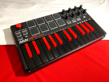 Akai Professional MPK Mini mkII Compact Keyboard/Pad Controller