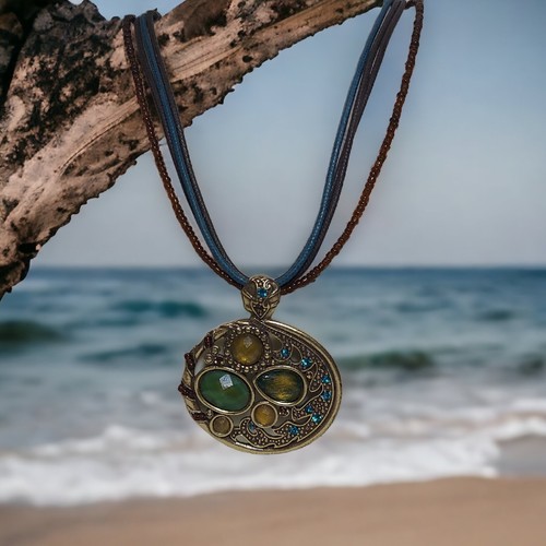 Necklace Pendant Olive Green Amber Rhinestones Pendant 2" 16" - Picture 3 of 6