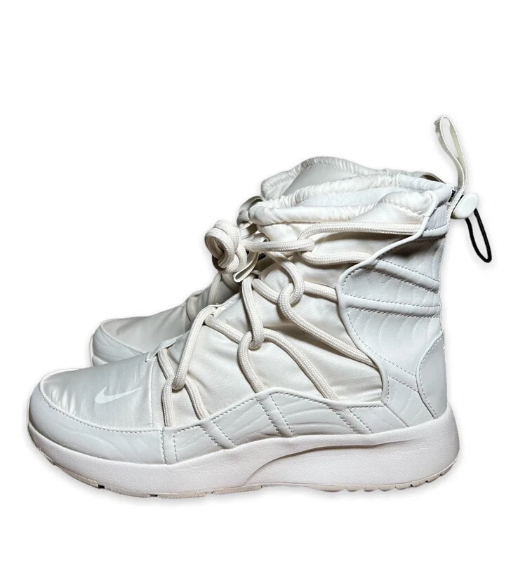 Women's nike tanjun boots sales