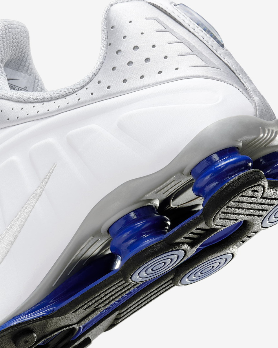 [ナイキ] ショックス R4 [SHOX R4] ホワイト/メタリックシルバー/ディープロイヤルブルー/ホワイト HQ1988-102 Nike Shox R4 Metallic Silver White Deep Royal Blue HQ1988-102