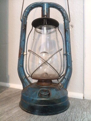 Antique DIETZ Monarch Lantern Fitzall NY Lamp & Globe Useable Soldered Tank Hole