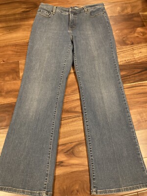 Levi Strauss Perfectly Slimming 512 Women's Boot cut Pants Sz 14 M inseam 31