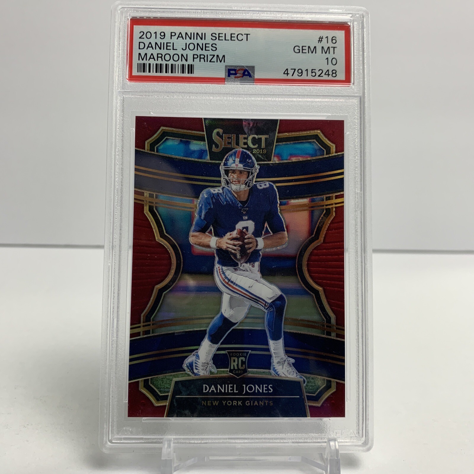 2019 Select Maroon Prizm #16 Daniel Jones RC 68/149 - ROOKIE Giants (PSA 10)