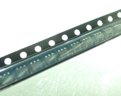 3,3 V Dual Micro-Power Niederspannungsüberwacher 10 x MIC2774N-31YM5 SOT23-5 UKSTK