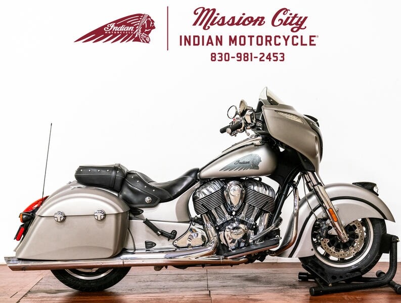 2016 Indian Motorcycle® Chieftain® Silver Smoke  2016 Indian Motorcycle® Chieftain® Silver Smoke WE FINANCE