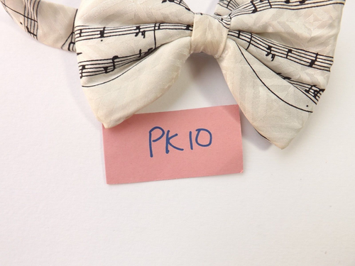 Pure SILK Bow Tie Ready Tied White Black Music Score Notes Adjustable FREE P&P - Picture 8 of 8