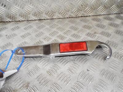 Honda VF700C VF750C Super Magna 87-88 Arlen Ness rechts hinten Chrom Schutzblech Blende