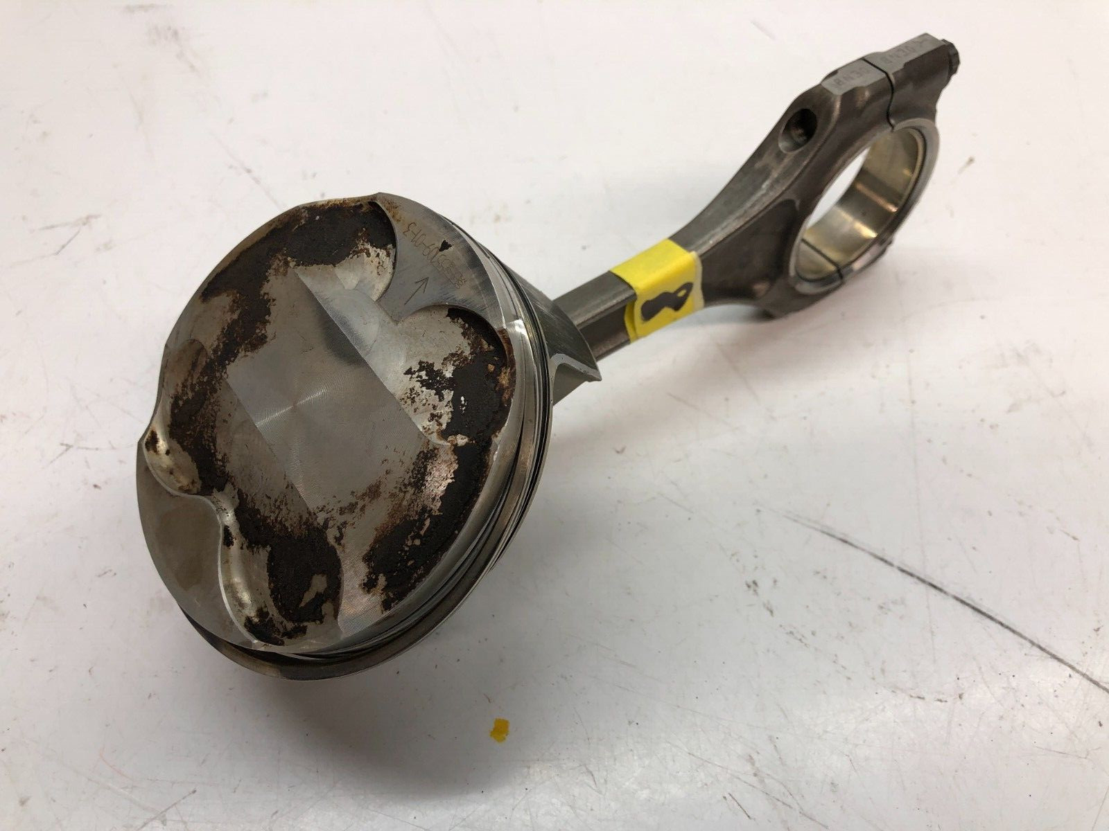 LAMBORGHINI AVENTADOR PISTON HEAD COMPLETE WITH CONNECTING ROD 07M107075J 