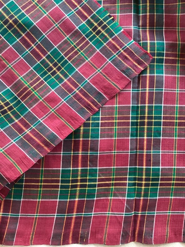 Coupon de tissu ancien Soie pour châles et foulards, Dimensions 107 cm x 188 cm - Photo 2/4