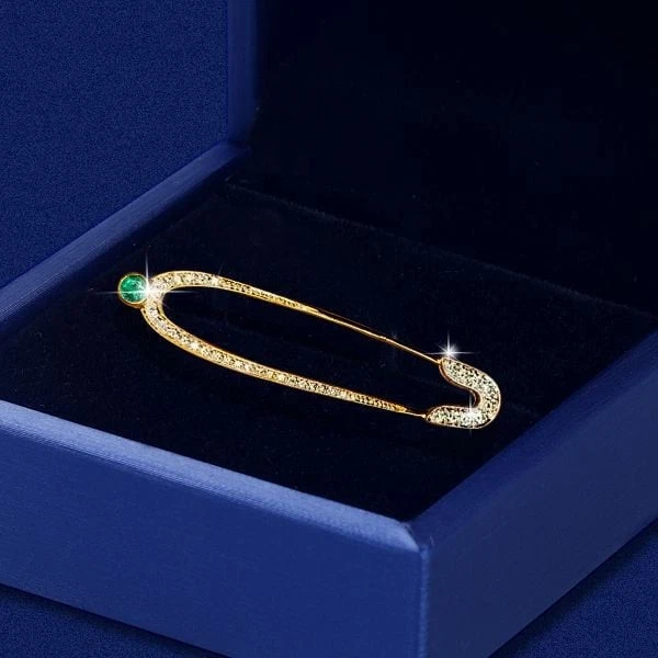 Broche prendedor de seguridad vintage de plata esterlina con diamantes esmeralda creados de 2 quilates para mujer Foto 3 de 4