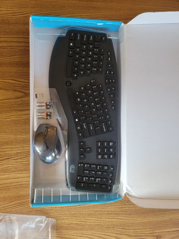 Adesso WKB-1600CB Wireless Ergonomic Keyboard & Mouse Combo, Split Design 24GHz - Image 3 of 4