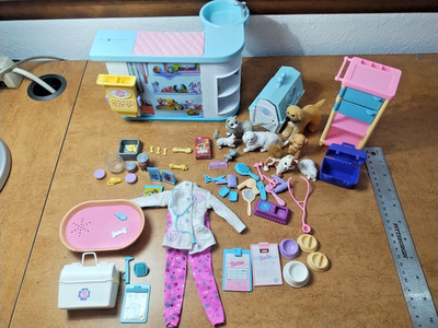 Vintage Mattel Barbie Pet Doctor, Groom N Care, Pet Shop Accessory lot + Animals