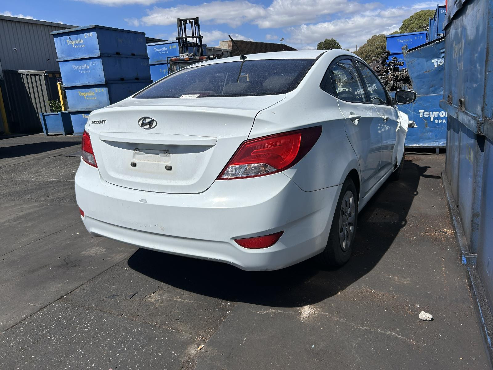 Hyundai Accent Right Front Door Glass RB 05/2011-12/2019 - thumbnail 4