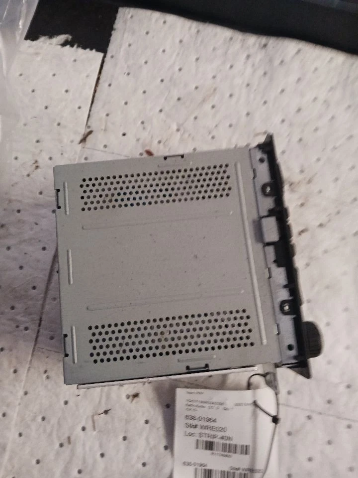 Equipo de audio radio UC6 Opt Uqa compatible con 05-07 ISUZU ASCENDER 11745920 Foto 2 de 4