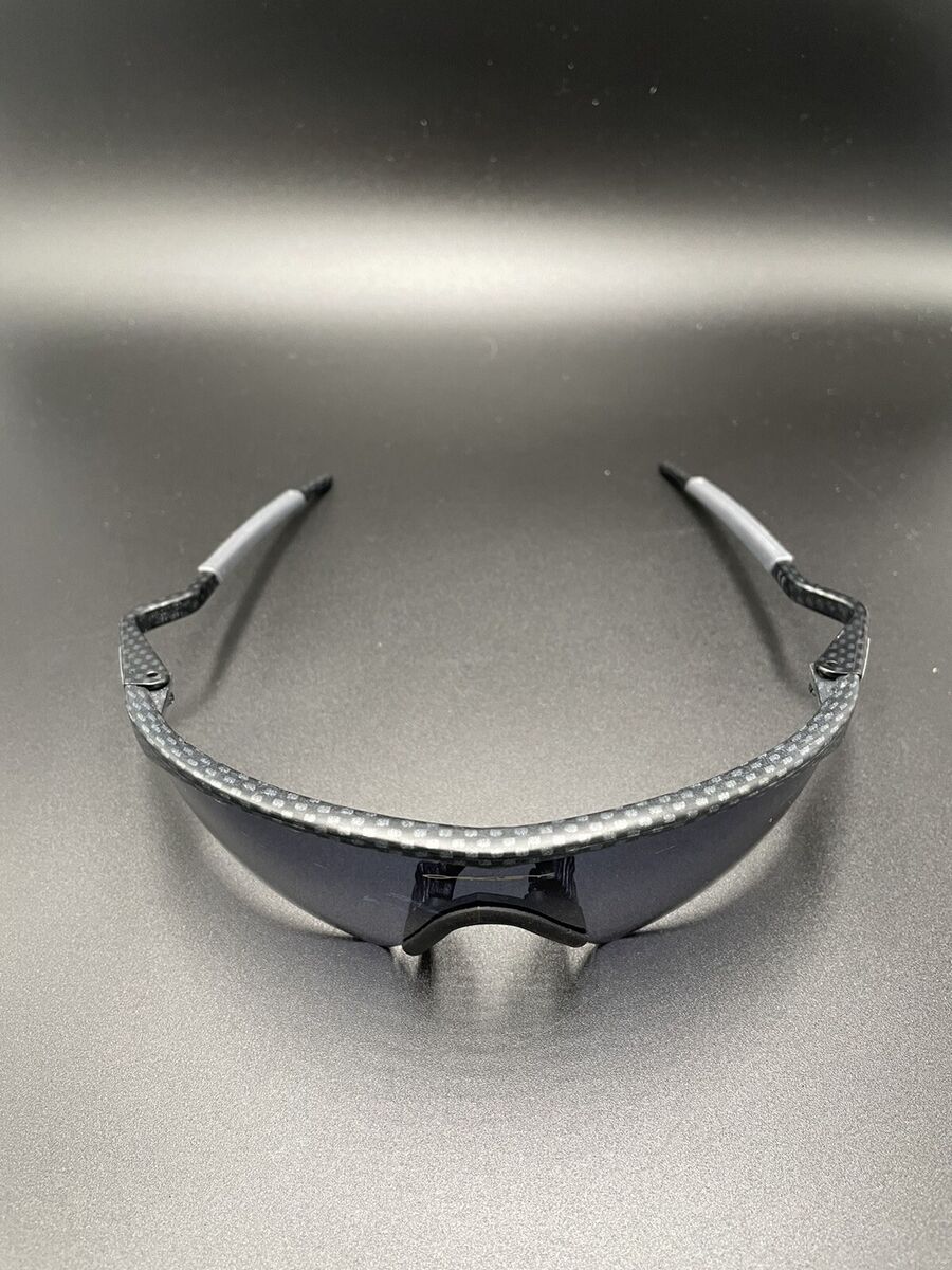 Oakley M Frame Gen 2 Carbon fiber w/ Vented Black Iridium Oakley M Frame Gen 2 Carbon fiber w/ Vented Black Iridium