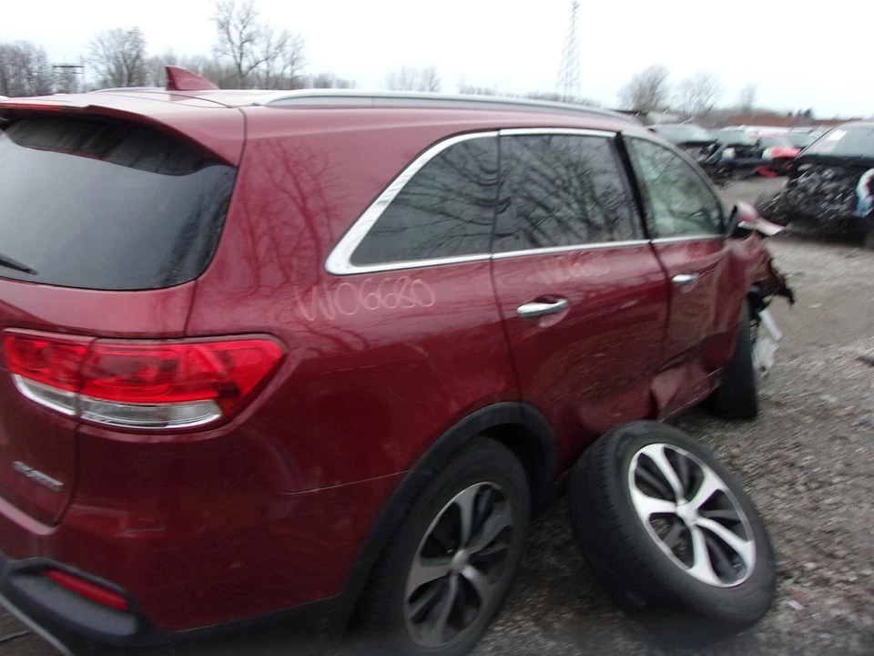 Used Fuel Pump fits: 2017 Kia Sorento Pump Assembly tank mounted Grade A Foto 4 de 4